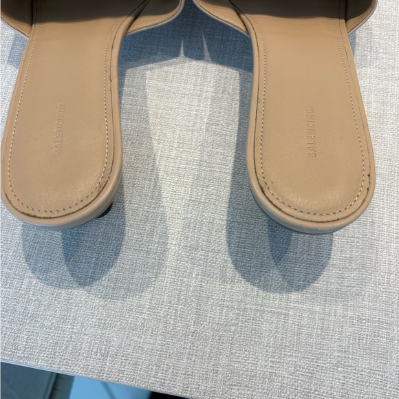 BalenciagaBb Logo Plaque Heeled Mules - Picture 8 of 8